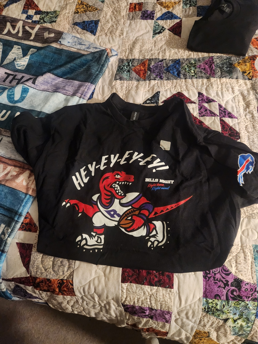 Black Graphic Raptors And Bills T‑Shirt Size Large x 2